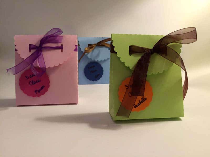 pochette bonbons boite carton anniversaire enfant garçon fille silhouette caméo portrait studio