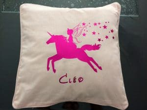 coussin licorne flex unicorn couture silhouette portrait caméo brother scanncut scan n cut