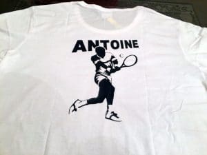 t-shirt tennis personnalisé prénom antoine silhouette caméo portrait flex