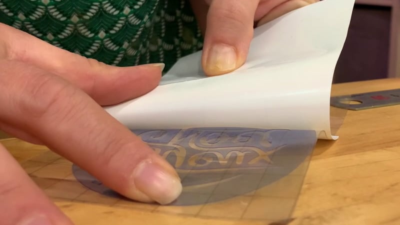 tuto cricut smart stencil décoller transfert tape pochoir